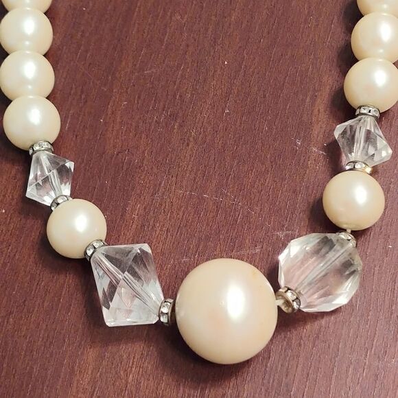 VTG Pearl Rhinestone Statement Necklace - Picture 4 of 8